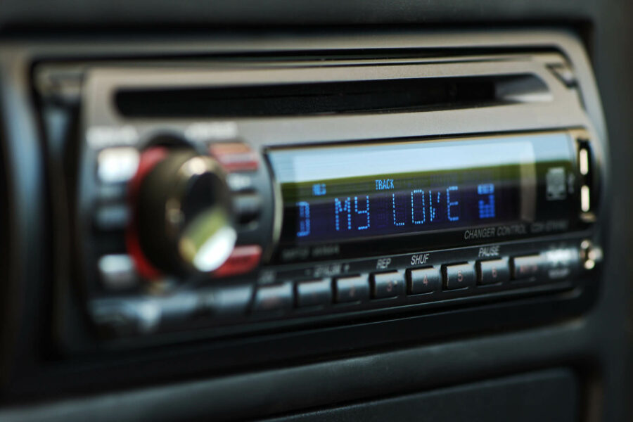 iStock-160103070 a photo of a car radio